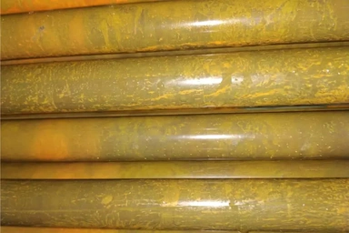 لوله های آب شیرین کن بعد از انجام رسوب برداری با محلول میتره