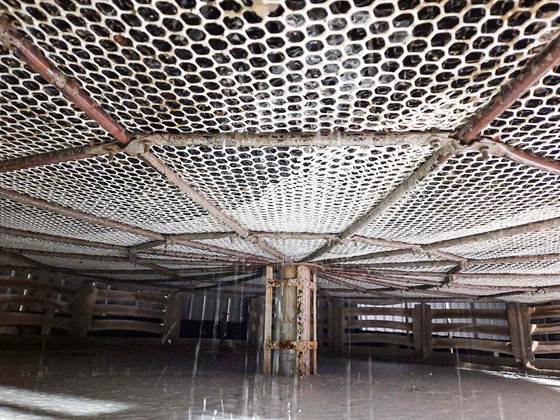 درون کولینگ تاور بعد از رسوب برداری درون کولینگ تاور بعد از رسوب برداری