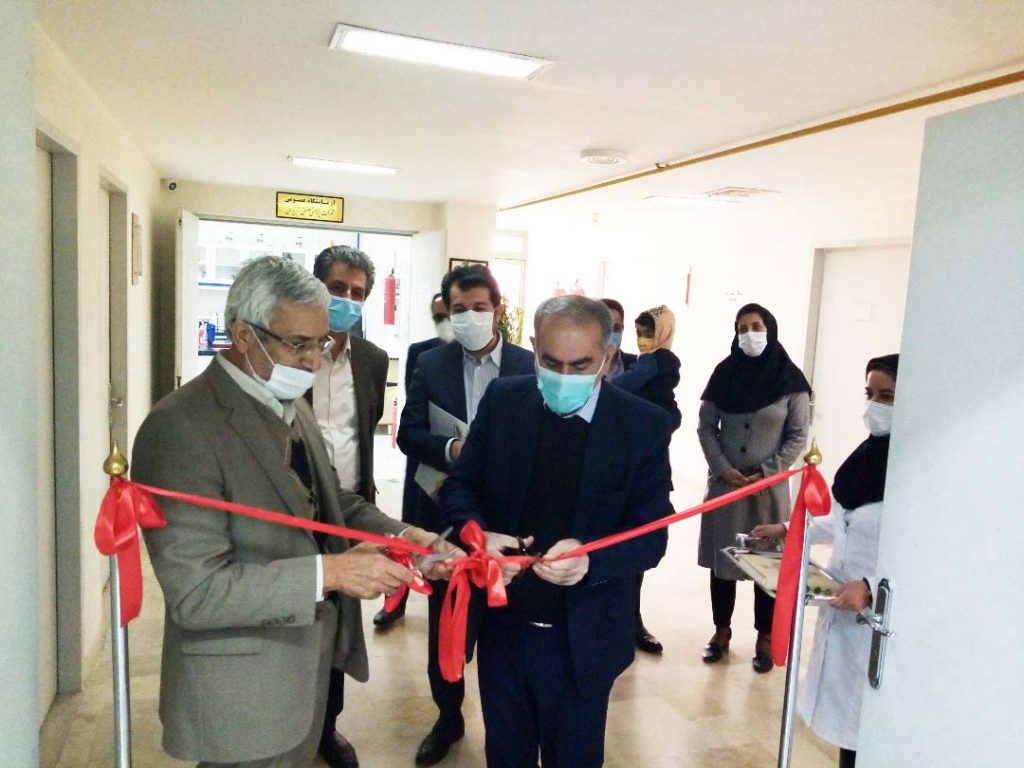 افتتاح آزمایشگاه شرکت آبریزان توسط معاون پژوهش و فناوری وزارت علوم